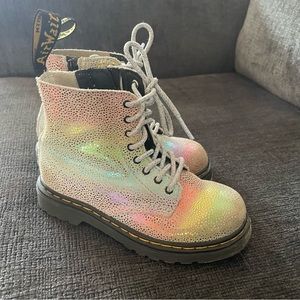 Girls Youth Dr.Martens 1460 Pascal Iridescent boots